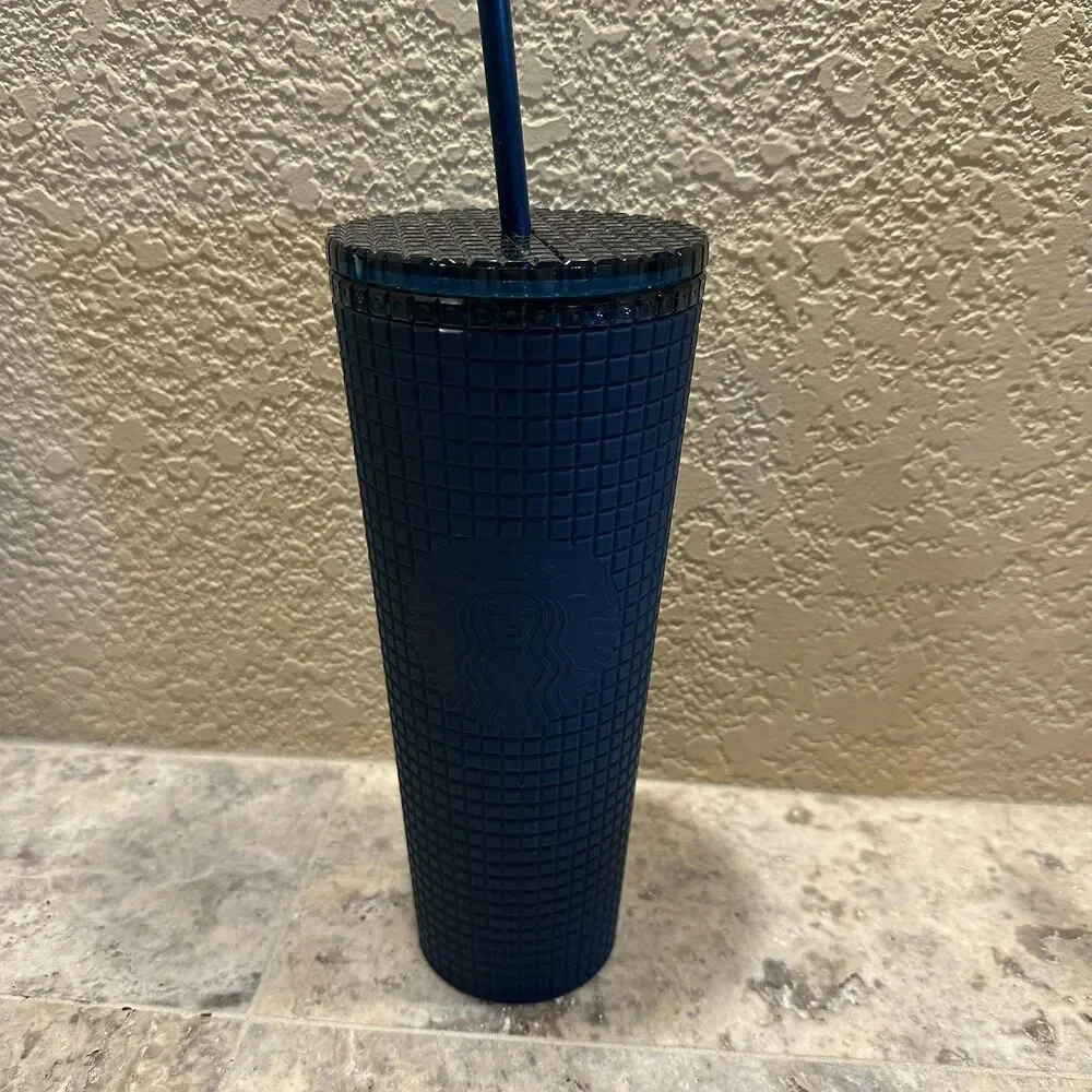 Starbucks Winter 2023‎ Release Navy Blue Grid 24oz Cold Cup Venti Tumbler